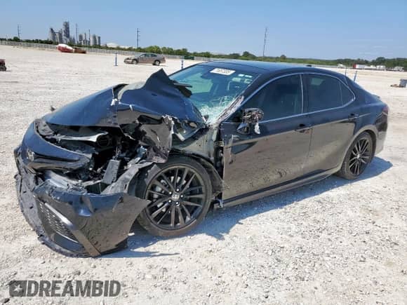 2021 Toyota Camry XSE z VIN 4T1K61AK9MU402834, wystawiony jako Copart lot #71657335 z przebiegiem 77 028 mil mil oraz Szkoda całkowita • Salvage title. Historia ofert i sprzedaży dostępna na DreamBid. Obrazek 1.