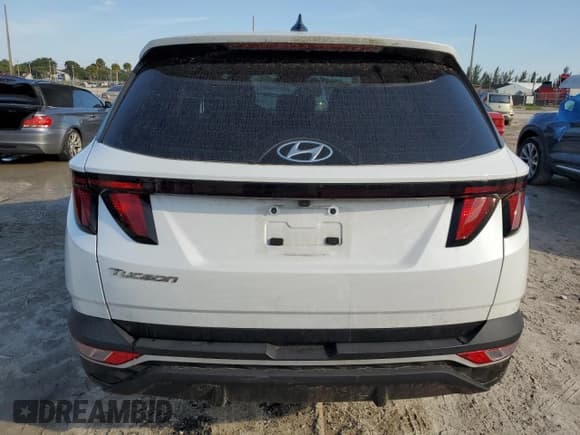 ✅ 2022 Hyundai Tucson SE • VIN: 5NMJA3AE8NH004477 • Lot: 76228434. Wystawiony na Copart z przebiegiem 40 791 mil. Bezpłatny archiwum sprzedaży aukcyjnych z USA i szczegółowy raport historii pojazdu na DreamBid. Zdjęcie 6.