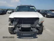 ✅ 2015 Ford Expedition XLT • VIN: 1FMJU1HT1FEF32961 • Lot: 69435645. Wystawiony na Copart z przebiegiem 119 488 mil. Bezpłatny archiwum sprzedaży aukcyjnych z USA i szczegółowy raport historii pojazdu na DreamBid. Zdjęcie 5.