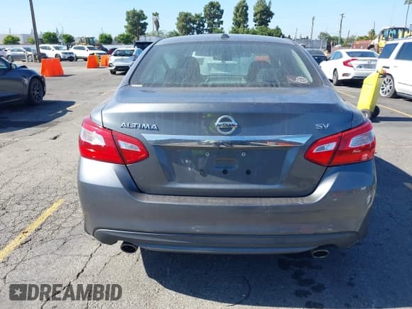 ✅ 2017 Nissan Altima SV • VIN: 1N4AL3AP2HC194930 • Lot: 43473001. Listed on IAAI with 53,106 mi. Free auction sales archive from the USA and detailed vehicle history report at DreamBid. Image 16.