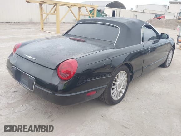 ✅ 2004 Ford Thunderbird Deluxe • VIN: 1FAHP60A14Y104987 • Лот: 43709571. Опубликован ранее на IAAI с пробегом 101 840 миль. Бесплатный доступ к архиву аукционных продаж из США и подробный отчёт об истории автомобиля на DreamBid. Изображение 4.