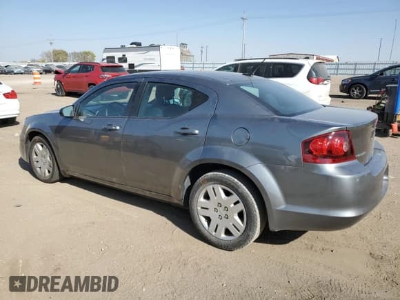 ✅ 2013 Dodge Avenger SE • VIN: 1C3CDZAB1DN698993 • Лот: 76807204. Опубликован ранее на Copart с пробегом 98 619 миль. Бесплатный доступ к архиву аукционных продаж из США и подробный отчёт об истории автомобиля на DreamBid. Изображение 2.