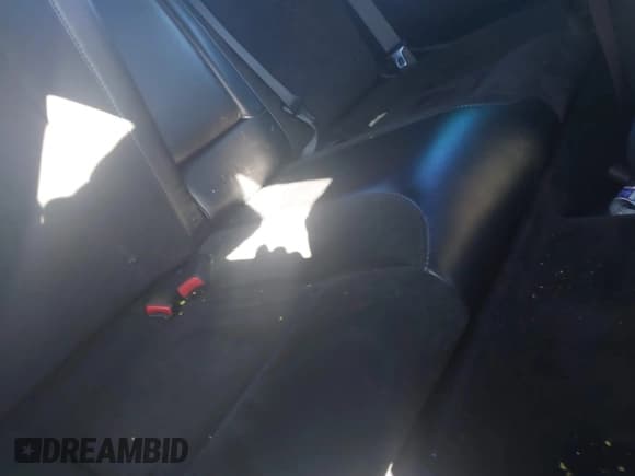 ✅ 2016 Dodge Challenger R/T Scat Pack • VIN: 2C3CDZFJ0GH329927 • Lot: 43537695. Wystawiony na IAAI z przebiegiem 108 213 mil. Bezpłatny archiwum sprzedaży aukcyjnych z USA i szczegółowy raport historii pojazdu na DreamBid. Zdjęcie 8.