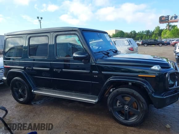 ✅ 2024 Mercedes-Benz G 550 • VIN: W1NYC6BJ6RX496227 • Lot: 42191941. Wystawiony na IAAI z przebiegiem 27 511 mil. Bezpłatny archiwum sprzedaży aukcyjnych z USA i szczegółowy raport historii pojazdu na DreamBid. Zdjęcie 13.
