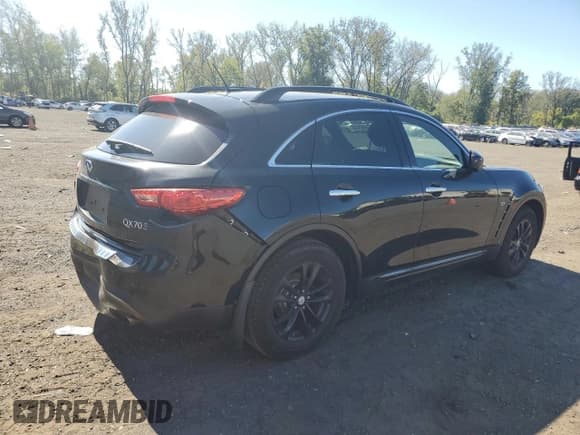 ✅ 2016 Infiniti QX70 • VIN: JN8CS1MW1GM750137 • Lot: 83963495. Wystawiony na Copart z przebiegiem 123 650 mil. Bezpłatny archiwum sprzedaży aukcyjnych z USA i szczegółowy raport historii pojazdu na DreamBid. Zdjęcie 3.