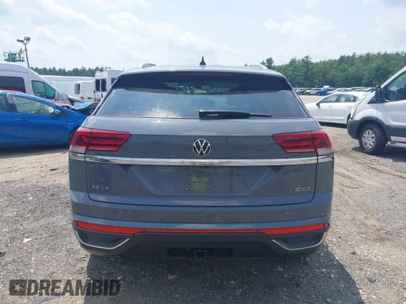 ✅ 2020 Volkswagen Atlas SE • VIN: 1V21E2CA6LC227846 • Lot: 42486276. Wystawiony na IAAI z przebiegiem 39 122 mil. Bezpłatny archiwum sprzedaży aukcyjnych z USA i szczegółowy raport historii pojazdu na DreamBid. Zdjęcie 16.
