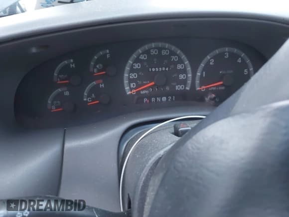 ✅ 1998 Ford F-250 • VIN: 2FTPX28L8WCB02569 • Lot: 41458634. Listed on IAAI with 195,384 mi. Free auction sales archive from the USA and detailed vehicle history report at DreamBid. Image 7.