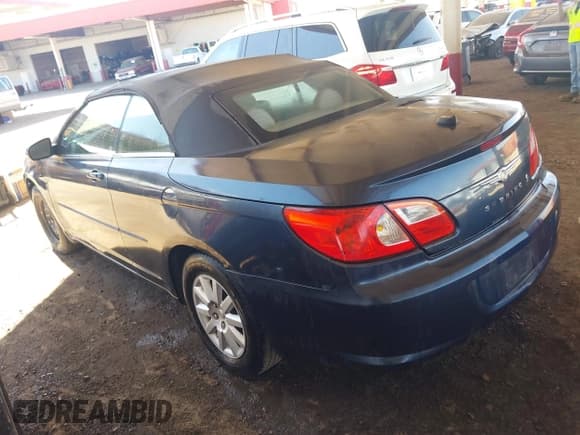 ✅ 2008 Chrysler Sebring LX • VIN: 1C3LC45K38N208575 • Лот: 42025645. Опубликован ранее на IAAI с пробегом 168 628 миль. Бесплатный доступ к архиву аукционных продаж из США и подробный отчёт об истории автомобиля на DreamBid. Изображение 3.