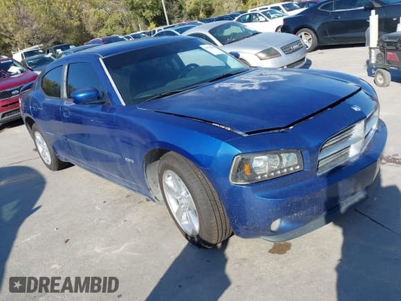 ✅ 2010 Dodge Charger R/T • VIN: 2B3CA8CTXAH280510 • Lot: 43713894. Wystawiony na IAAI z przebiegiem 107 051 mil. Bezpłatny archiwum sprzedaży aukcyjnych z USA i szczegółowy raport historii pojazdu na DreamBid. Zdjęcie 1.