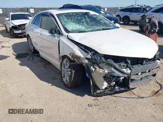 ✅ 2014 Lincoln MKZ Hybrid • VIN: 3LN6L2LU1ER830467 • Lot: 43629278. Wystawiony na IAAI z przebiegiem 158 718 mil. Bezpłatny archiwum sprzedaży aukcyjnych z USA i szczegółowy raport historii pojazdu na DreamBid. Zdjęcie 1.