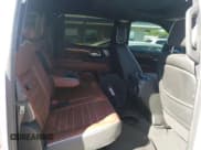 ✅ 2024 GMC Sierra 1500 Denali Ultimate • VIN: 1GTUUHEL4RZ333348 • Лот: 82270085. Опубликован ранее на Copart с пробегом 15 041 миль. Бесплатный доступ к архиву аукционных продаж из США и подробный отчёт об истории автомобиля на DreamBid. Изображение 11.