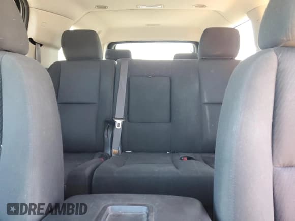 ✅ 2013 Chevrolet Suburban LS • VIN: 1GNSCHE06DR339393 • Lot: 87051565. Listed on Copart with 147,427 mi. Free auction sales archive from the USA and detailed vehicle history report at DreamBid. Image 10.