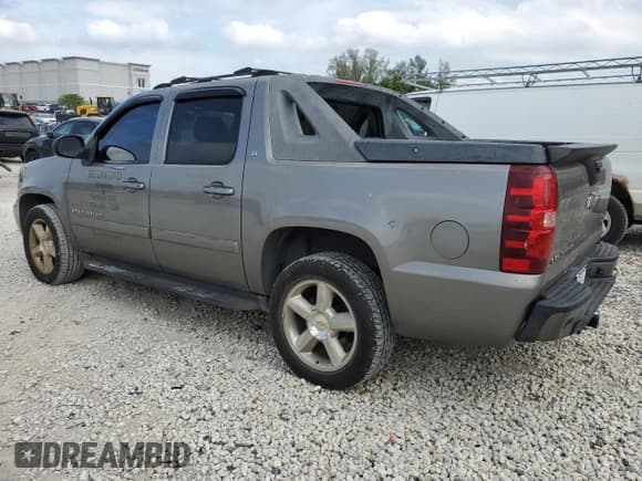 ✅ 2007 Chevrolet Avalanche LS • VIN: 3GNEC12057G181769 • Lot: 91353755. Wystawiony na Copart z przebiegiem 108 064 mil. Bezpłatny archiwum sprzedaży aukcyjnych z USA i szczegółowy raport historii pojazdu na DreamBid. Zdjęcie 2.