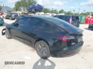 ✅ 2021 Tesla Model 3 Standard Range Plus • VIN: 5YJ3E1EAXMF088276 • Lot: 42932841. Wystawiony na IAAI z przebiegiem Nie podano. Bezpłatny archiwum sprzedaży aukcyjnych z USA i szczegółowy raport historii pojazdu na DreamBid. Zdjęcie 3.