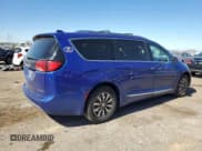 ✅ 2019 Chrysler Pacifica Hybrid Limited • VIN: 2C4RC1N77KR675606 • Lot: 90093485. Listed on Copart with 123,044 mi. Free auction sales archive from the USA and detailed vehicle history report at DreamBid. Image 3.