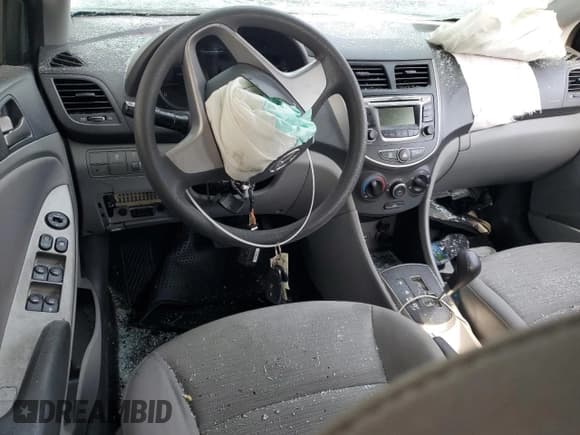 ✅ 2017 Hyundai Accent SE • VIN: KMHCT4AE9HU243909 • Лот: 78605914. Опубликован ранее на Copart с пробегом Не указан. Бесплатный доступ к архиву аукционных продаж из США и подробный отчёт об истории автомобиля на DreamBid. Изображение 8.