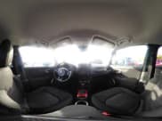 ✅ 2017 Jeep Renegade Latitude • VIN: ZACCJABBXHPF38001 • Лот: 43576595. Опубликован ранее на IAAI с пробегом Не указан. Бесплатный доступ к архиву аукционных продаж из США и подробный отчёт об истории автомобиля на DreamBid. Изображение 18.