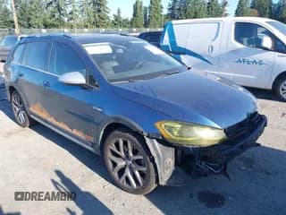 ✅ 2019 Volkswagen Golf S • VIN: 3VWH17AU1KM513913 • Lot: 42943836. Wystawiony na IAAI z przebiegiem 64 435 mil. Bezpłatny archiwum sprzedaży aukcyjnych z USA i szczegółowy raport historii pojazdu na DreamBid. Zdjęcie 1.