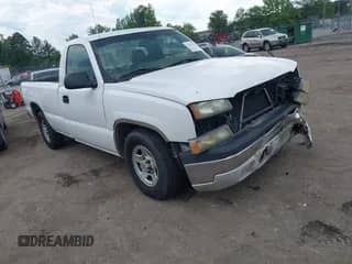 2004 Chevrolet Silverado 1500 Work Truck z VIN 1GCEC14X94Z198976, wystawiony jako IAAI lot #42201754 z przebiegiem 143 281 mil mil oraz . Historia ofert i sprzedaży dostępna na DreamBid. Obrazek 1.