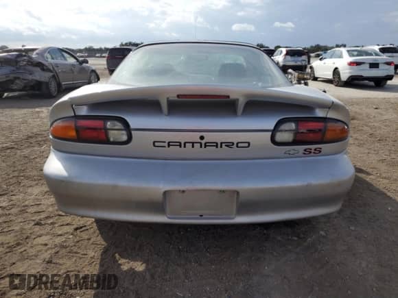 2000 Chevrolet Camaro Z28 z VIN 2G1FP22G6Y2156722, wystawiony jako Copart lot #45156165 z przebiegiem 123 955 mil mil oraz Szkoda całkowita • Salvage title. Historia ofert i sprzedaży dostępna na DreamBid. Obrazek 6.