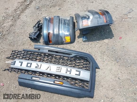 ✅ 2019 Chevrolet Silverado 1500 LT • VIN: 2GCVKPEC9K1134735 • Lot: 42465508. Wystawiony na IAAI z przebiegiem 108 520 mil. Bezpłatny archiwum sprzedaży aukcyjnych z USA i szczegółowy raport historii pojazdu na DreamBid. Zdjęcie 12.