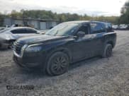 ✅ 2022 Nissan Pathfinder SV • VIN: 5N1DR3BA2NC220336 • Lot: 86713365. Wystawiony na Copart z przebiegiem 96 958 mil. Bezpłatny archiwum sprzedaży aukcyjnych z USA i szczegółowy raport historii pojazdu na DreamBid. Zdjęcie 1.