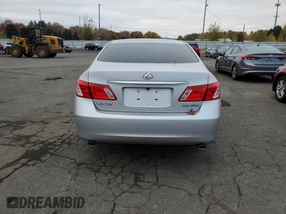 ✅ 2007 Lexus ES 330 • VIN: JTHBJ46G272093862 • Лот: 92066765. Опубликован ранее на Copart с пробегом 167 808 миль. Бесплатный доступ к архиву аукционных продаж из США и подробный отчёт об истории автомобиля на DreamBid. Изображение 6.