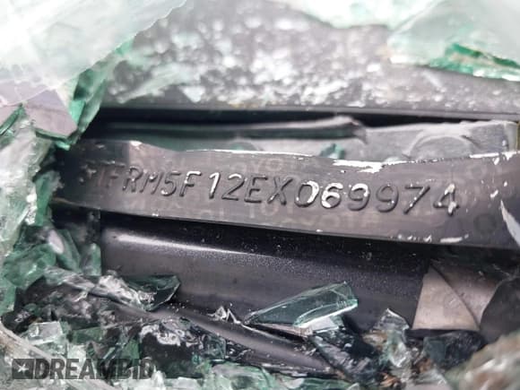 ✅ 2014 Toyota Tundra SR5 • VIN: 5TFRM5F12EX069974 • Lot: 41752200. Listed on IAAI with 15 mi. Free auction sales archive from the USA and detailed vehicle history report at DreamBid. Image 9.