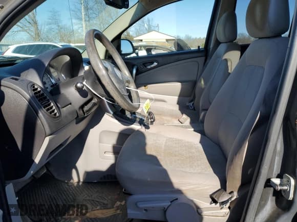 ✅ 2007 Saturn VUE I4 • VIN: 5GZCZ33D47S810571 • Lot: 48481145. Wystawiony na Copart z przebiegiem 82 773 mil. Bezpłatny archiwum sprzedaży aukcyjnych z USA i szczegółowy raport historii pojazdu na DreamBid. Zdjęcie 7.