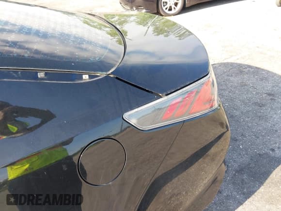 ✅ 2015 Kia Optima EX • VIN: KNAGN4AD7F5090393 • Lot: 42632332. Listed on IAAI with 205,227 mi. Free auction sales archive from the USA and detailed vehicle history report at DreamBid. Image 14.