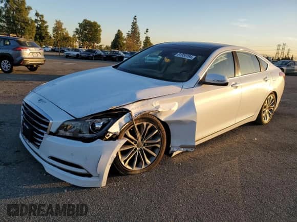 2015 Hyundai Genesis 3.8L z VIN KMHGN4JE2FU025819, wystawiony jako Copart lot #81950194 z przebiegiem 42 259 mil mil oraz Szkoda całkowita • Salvage title. Historia ofert i sprzedaży dostępna na DreamBid. Obrazek 1.