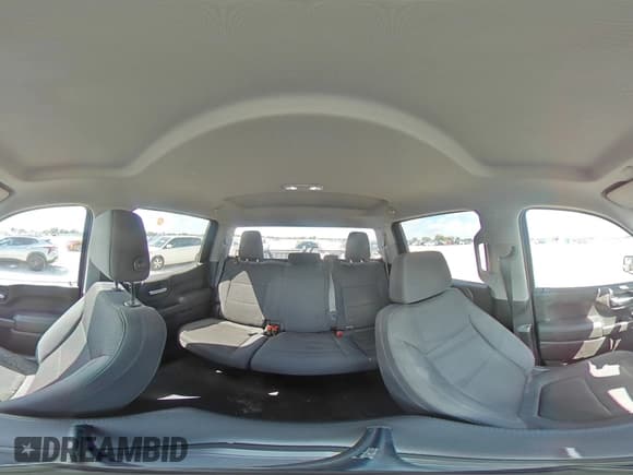 ✅ 2019 Chevrolet Silverado 1500 Custom • VIN: 3GCPWBEH1KG216607 • Lot: 73375864. Wystawiony na Copart z przebiegiem 66 475 mil. Bezpłatny archiwum sprzedaży aukcyjnych z USA i szczegółowy raport historii pojazdu na DreamBid. Zdjęcie 16.