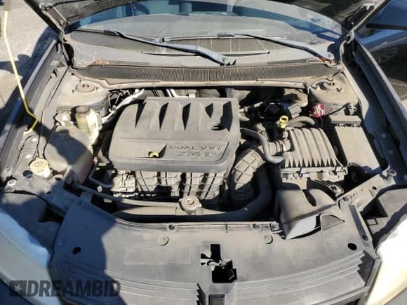 ✅ 2010 Dodge Avenger SXT • VIN: 1B3CC4FB7AN206331 • Лот: 81363594. Опубликован ранее на Copart с пробегом 86 643 миль. Бесплатный доступ к архиву аукционных продаж из США и подробный отчёт об истории автомобиля на DreamBid. Изображение 11.