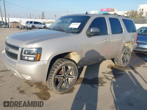 ✅ 2007 Chevrolet Tahoe LT • VIN: 1GNFC13J87R141570 • Lot: 43836983. Listed on IAAI with Not provided. Free auction sales archive from the USA and detailed vehicle history report at DreamBid. Image 2.