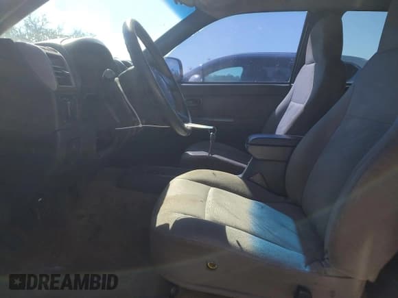 ✅ 2006 Chevrolet Colorado 1LT • VIN: 1GCDT136268144738 • Lot: 90357765. Wystawiony na Copart z przebiegiem 227 683 mil. Bezpłatny archiwum sprzedaży aukcyjnych z USA i szczegółowy raport historii pojazdu na DreamBid. Zdjęcie 7.