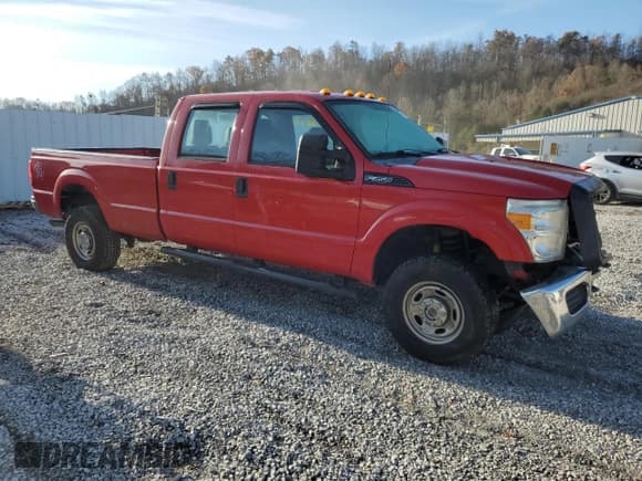 ✅ 2015 Ford F-350 Platinum • VIN: 1FT8W3B65FED38106 • Lot: 91902755. Listed on Copart with 322,633 mi. Free auction sales archive from the USA and detailed vehicle history report at DreamBid. Image 4.