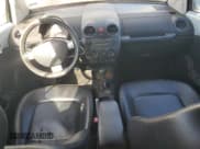 ✅ 2006 Volkswagen Beetle • VIN: 3VWRF31Y76M312427 • Lot: 71279795. Wystawiony na Copart z przebiegiem 111 098 mil. Bezpłatny archiwum sprzedaży aukcyjnych z USA i szczegółowy raport historii pojazdu na DreamBid. Zdjęcie 8.