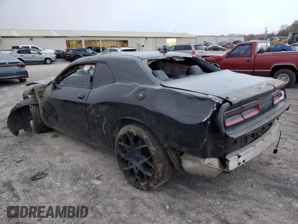 ✅ 2018 Dodge Challenger SXT Plus • VIN: 2C3CDZAG5JH259148 • Лот: 92038875. Опубликован ранее на Copart с пробегом 137 268 миль. Бесплатный доступ к архиву аукционных продаж из США и подробный отчёт об истории автомобиля на DreamBid. Изображение 2.
