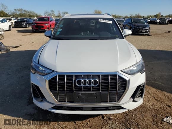 ✅ 2020 Audi Q3 S line Premium • VIN: WA1DECF39L1032332 • Lot: 84995965. Listed on Copart with 21,751 mi. Free auction sales archive from the USA and detailed vehicle history report at DreamBid. Image 5.