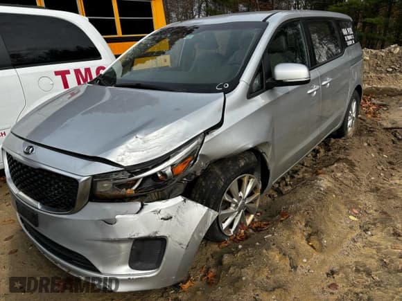 ✅ 2017 Kia Sedona L • VIN: KNDMA5C14H6284094 • Lot: 91991695. Wystawiony na Copart z przebiegiem 229 224 mil. Bezpłatny archiwum sprzedaży aukcyjnych z USA i szczegółowy raport historii pojazdu na DreamBid. Zdjęcie 2.