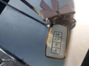 ✅ 2018 Lexus RX 350L Premium • VIN: JTJGZKCA8J2002912 • Lot: 43534533. Wystawiony na IAAI z przebiegiem 99 481 mil. Bezpłatny archiwum sprzedaży aukcyjnych z USA i szczegółowy raport historii pojazdu na DreamBid. Zdjęcie 11.