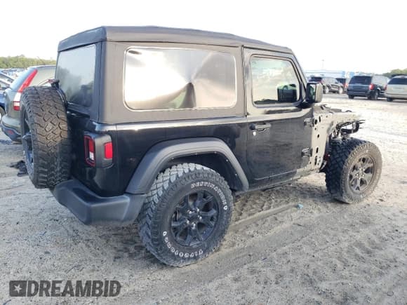 ✅ 2022 Jeep Wrangler Sport S • VIN: 1C4GJXAG1NW201457 • Лот: 60515735. Опубликован ранее на Copart с пробегом 38 623 миль. Бесплатный доступ к архиву аукционных продаж из США и подробный отчёт об истории автомобиля на DreamBid. Изображение 3.