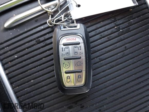 ✅ 2022 Chrysler Pacifica Hybrid Limited • VIN: 2C4RC1S71NR143650 • Лот: 41701707. Опубликован ранее на IAAI с пробегом 32 094 миль. Бесплатный доступ к архиву аукционных продаж из США и подробный отчёт об истории автомобиля на DreamBid. Изображение 11.