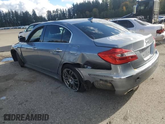 2014 Hyundai Genesis 3.8L with VIN KMHGC4DD8EU260054, listed as a Copart auction lot 82782545 with 65,400 mi miles and Salvage title. Bid and sale history available at DreamBid. Image 2.