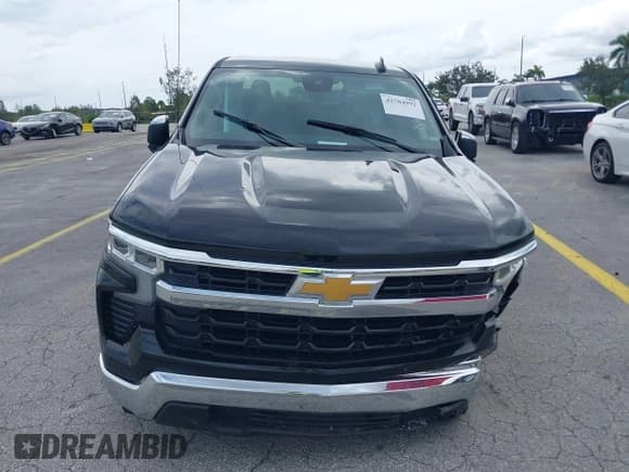 ✅ 2025 Chevrolet Silverado 1500 LT • VIN: 2GCPACED3S1145081 • Lot: 42704992. Listed on IAAI with 9,547 mi. Free auction sales archive from the USA and detailed vehicle history report at DreamBid. Image 13.