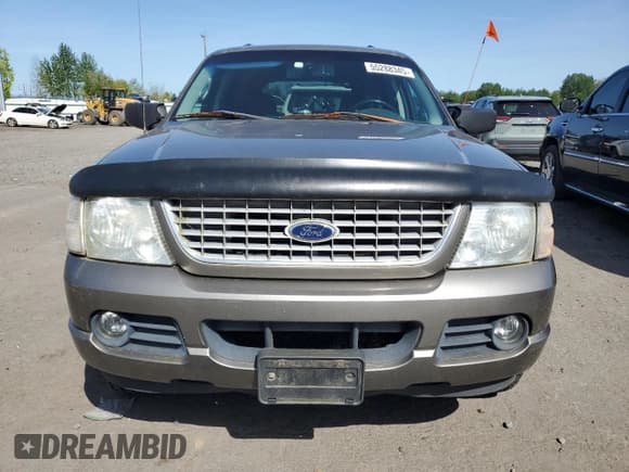 ✅ 2002 Ford Explorer Limited • VIN: 1FMDU75E42ZC50239 • Лот: 55288345. Опубликован ранее на Copart с пробегом 267 753 миль. Бесплатный доступ к архиву аукционных продаж из США и подробный отчёт об истории автомобиля на DreamBid. Изображение 5.