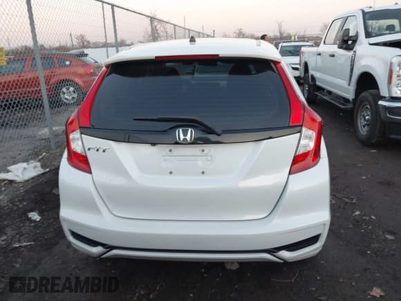 ✅ 2019 Honda Fit LX • VIN: 3HGGK5H4XKM748009 • Lot: 43710880. Wystawiony na IAAI z przebiegiem 49 841 mil. Bezpłatny archiwum sprzedaży aukcyjnych z USA i szczegółowy raport historii pojazdu na DreamBid. Zdjęcie 17.