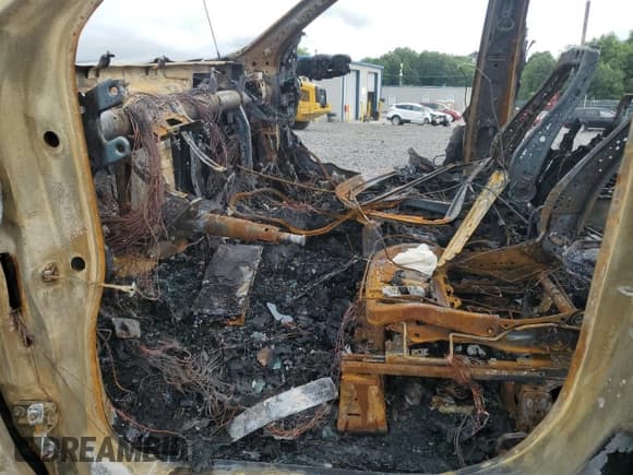 ✅ 2022 Chevrolet Silverado 1500 LT Trail Boss • VIN: 3GCUDFET5NG616369 • Lot: 64473885. Wystawiony na Copart z przebiegiem Nie podano. Bezpłatny archiwum sprzedaży aukcyjnych z USA i szczegółowy raport historii pojazdu na DreamBid. Zdjęcie 7.