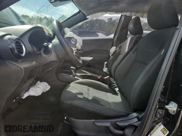 ✅ 2020 Nissan Kicks SV • VIN: 3N1CP5CV9LL539207 • Lot: 80496345. Wystawiony na Copart z przebiegiem 89 955 mil. Bezpłatny archiwum sprzedaży aukcyjnych z USA i szczegółowy raport historii pojazdu na DreamBid. Zdjęcie 7.