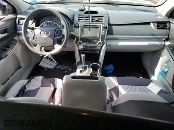 ✅ 2014 Toyota Camry SE • VIN: 4T1BF1FK5EU441009 • Лот: 54555275. Опубликован ранее на Copart с пробегом 165 843 миль. Бесплатный доступ к архиву аукционных продаж из США и подробный отчёт об истории автомобиля на DreamBid. Изображение 8.